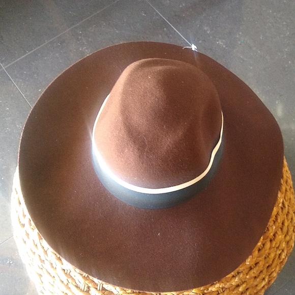 Forever 21 hat - Picture 2 of 3